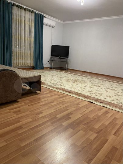 3-к. квартира, 120 м², 3/3 эт.