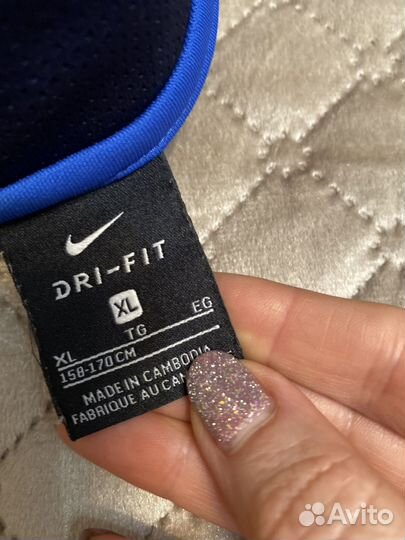 Спортивная одежда nike
