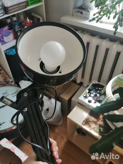 Лампа настольная