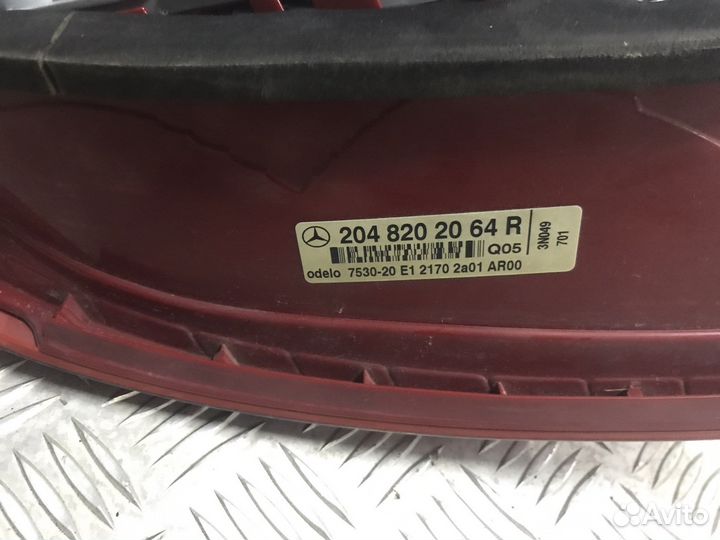 Фонарь задний правый Mercedes W204