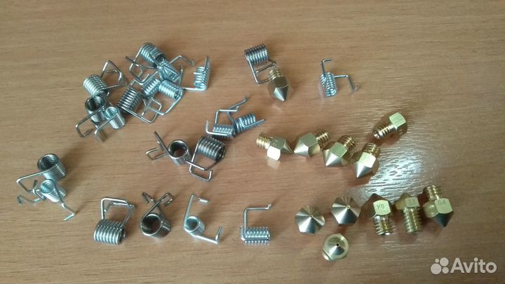 Детали для 3 D принтера пружины,сопла,соеденители