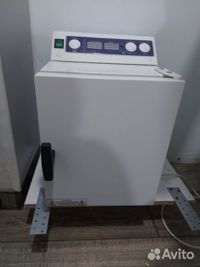 Сухожар, стерилизатор инструментов Ферропласт 10