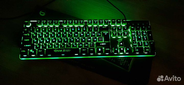 Игровая клавиатура с подсветкой