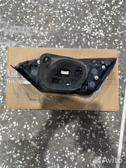 Стоп багажника левый camry 70