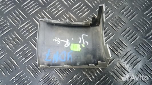 Ус под фонарь правый skoda yeti 1 (YDN07YM01)