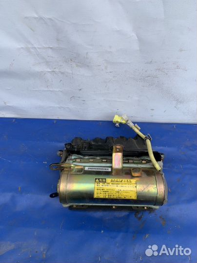 Подушка безопасности toyota estima lucida