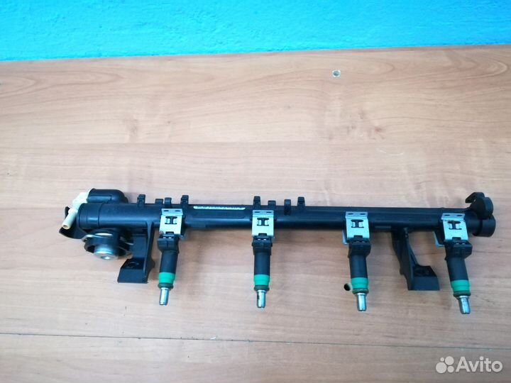 Рампа топливная с форсунками фррд фокус