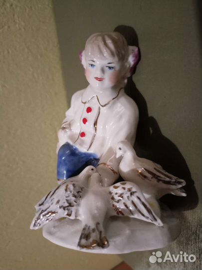 Фигурка дети фарфор