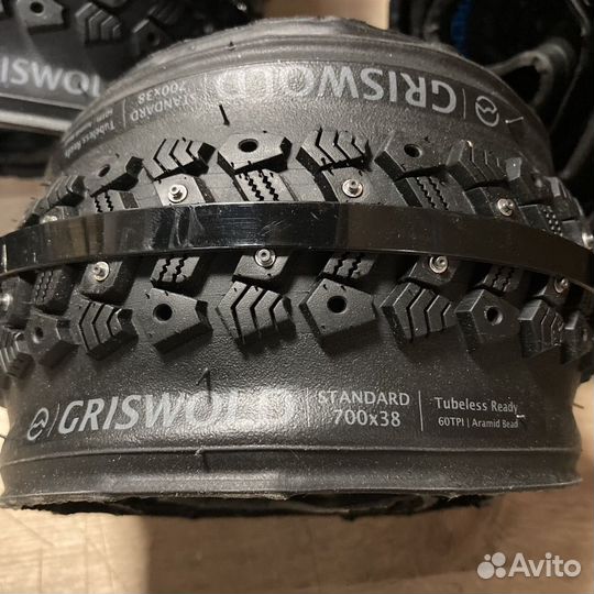 Велопокрышки шипованные Terrene Griswold 700x38