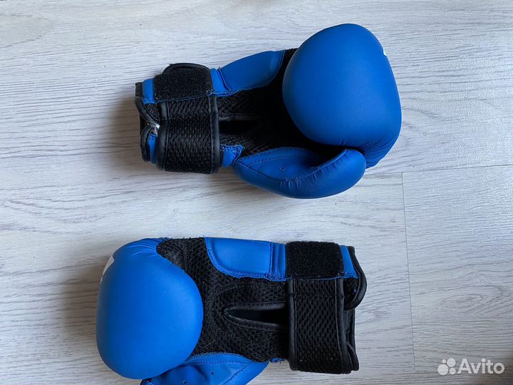 Боксерские перчатки 4 oz