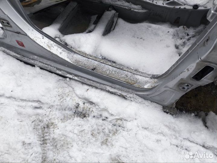 Порог кузова правый Citroen C4 хэтчбек(B7) EP6C