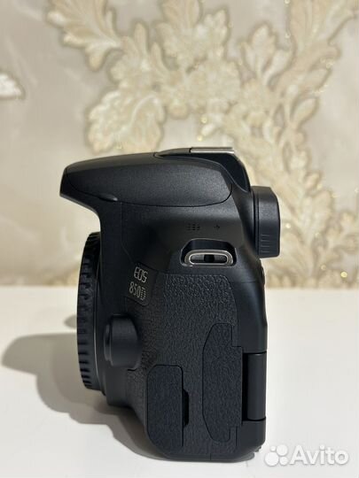 Canon 850D Body