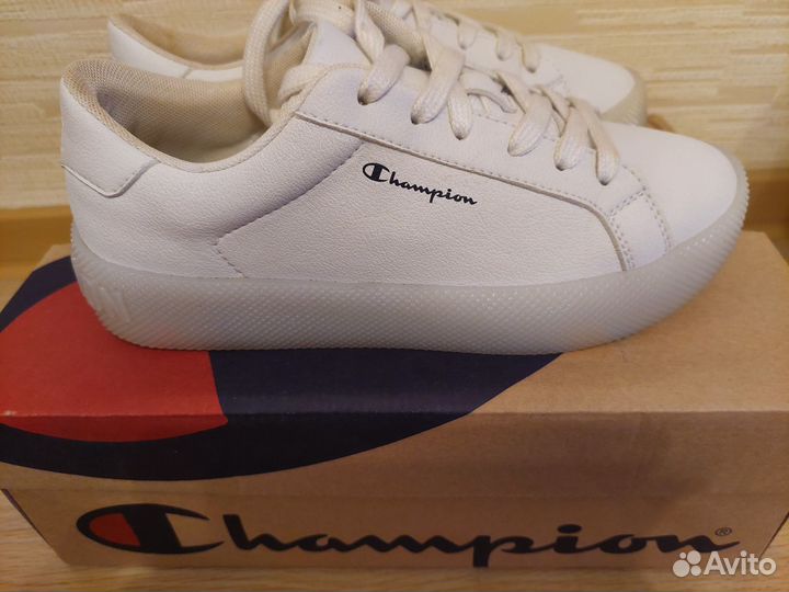 Кроссовки женские 36,5