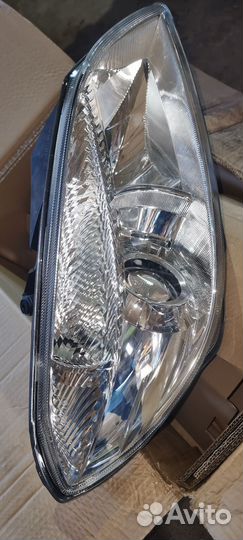 Правая фара Skoda fabia