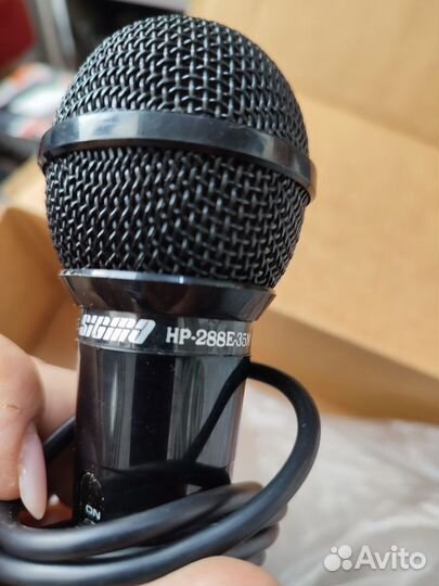 Микрофон для караоке проводной