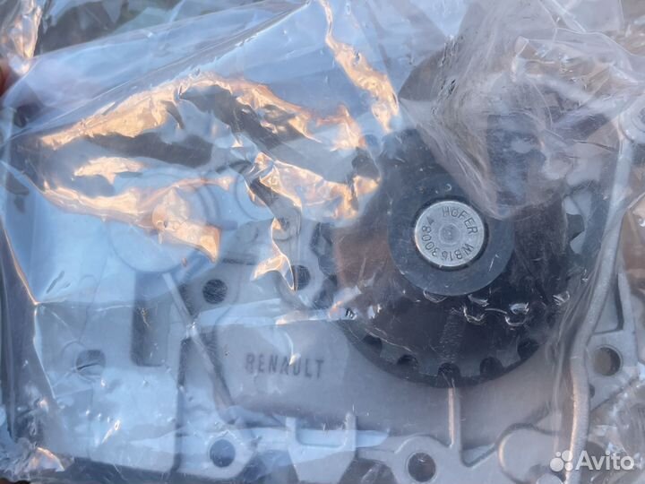 Помпа renault