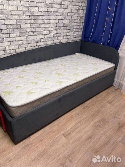 Кровать подростковая новая