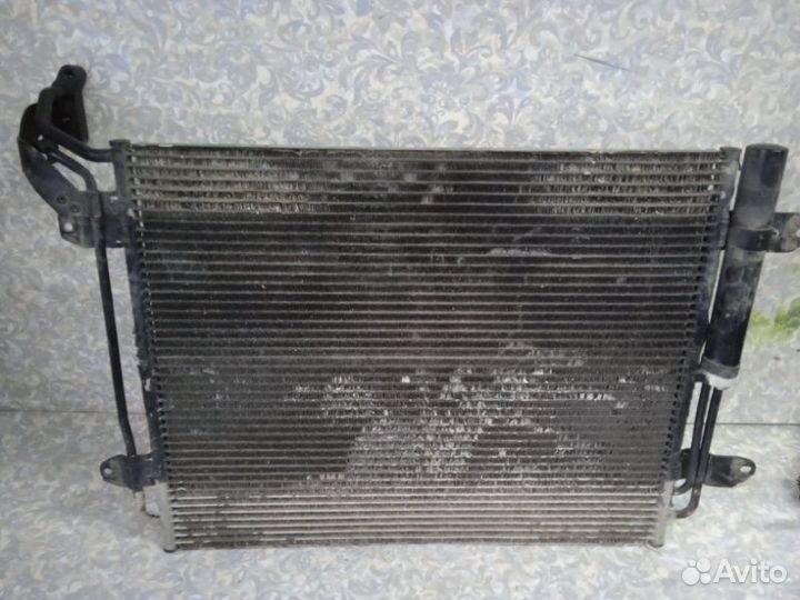 Радиатор кондиционера Volkswagen Tiguan 5N1 2.0