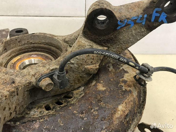 Кулак поворотный передний правый M2 (2010-1014)