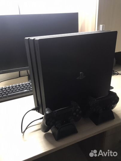 Sony playstation 4 pro 1tb