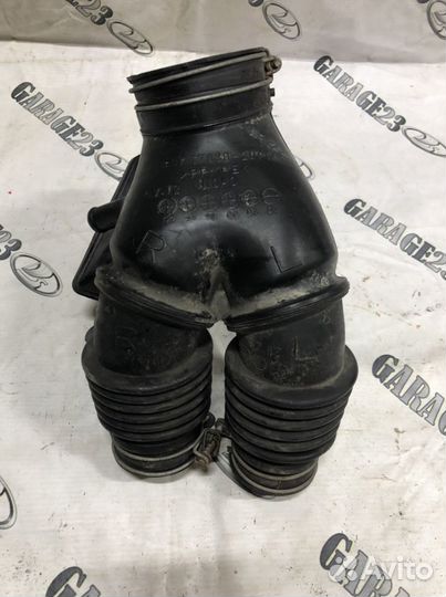 Патрубок воздухозаборника Lexus rx 300 Toyota Harr