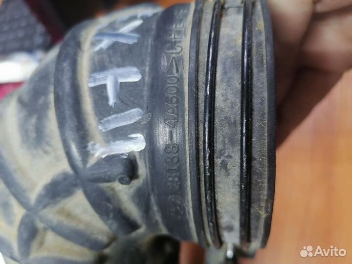 Патрубок воздушного фильтра Hyundai Starex H1