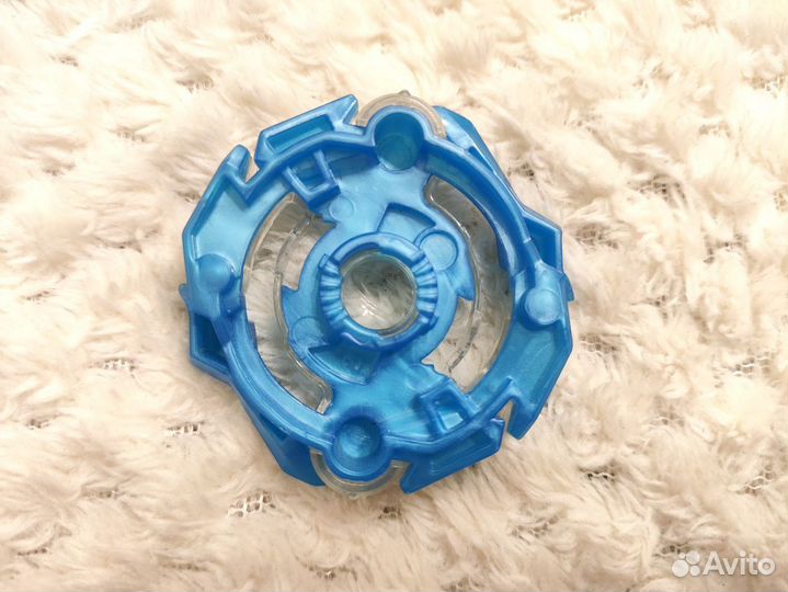 Бейблэйд берст Обелиск Один