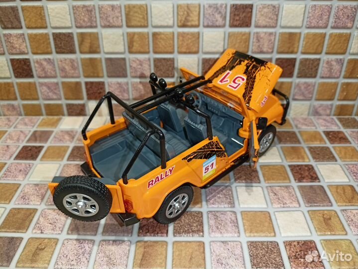 УАЗ 469 44 Rally 1:24 17 см новая
