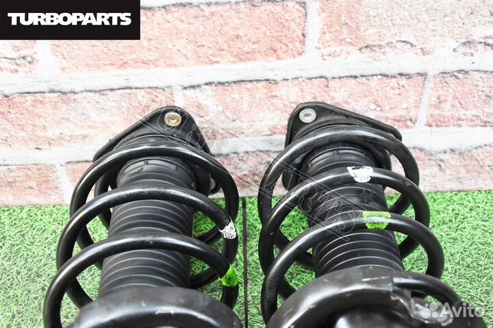 Стойки передние Mazda Axela BK3P L3VE