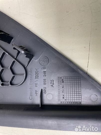 Накладка торпедо правая Volkswagen Polo cfna