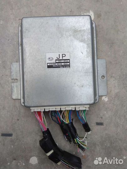 Электронный блок управления двигателем Субару