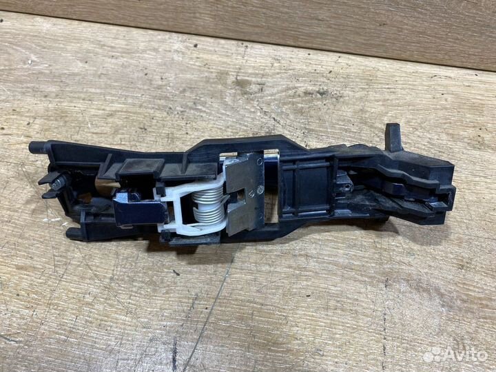 Ручка наружная Mercedes CLK W209 R18