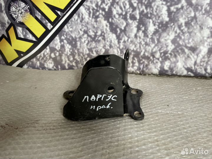 Кронштейн задней балки правый Largus Kaptur Ларгус