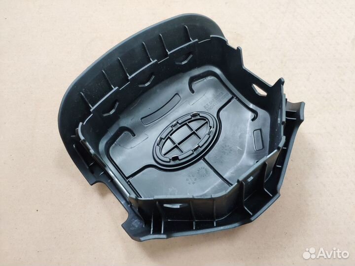 Накладка, заглушка руля Kia Ceed (2010-2012)