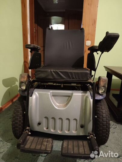 Кресло коляска с электроприводом