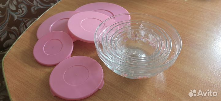 Набор салатников с крышкой