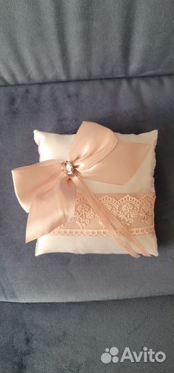 Подушка для свадебных колец