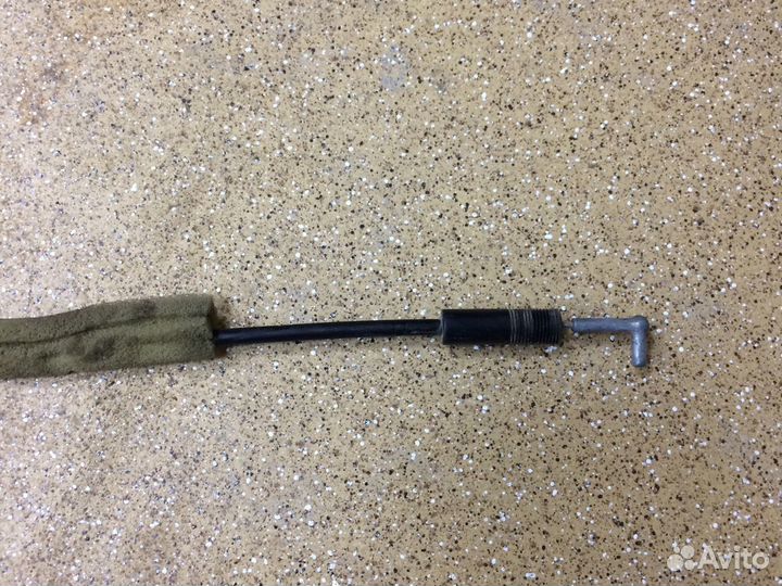 Трос замка двери Митсубиси Лансер 9