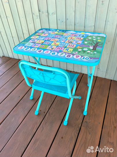 Детский стол и стул