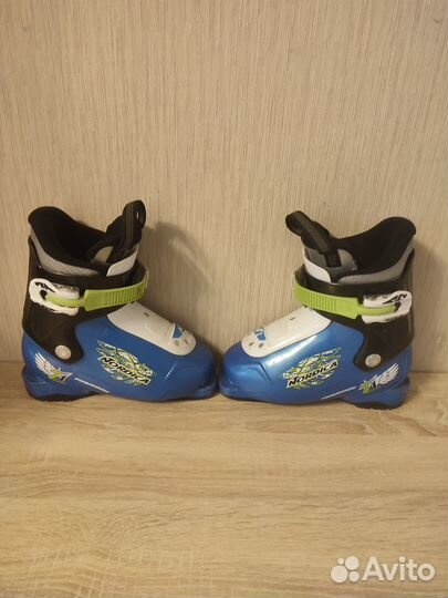 Горнолыжные ботинки детские