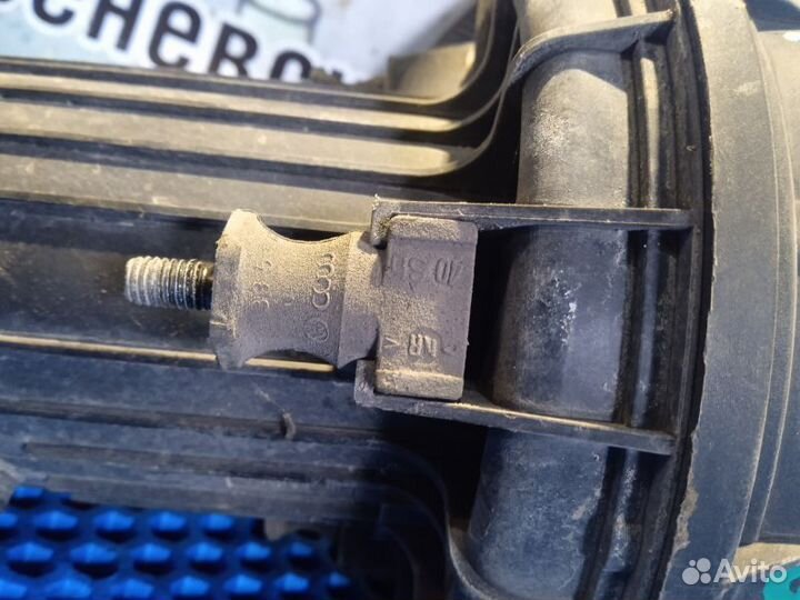 Насос продувки катализатора Volkswagen Touareg