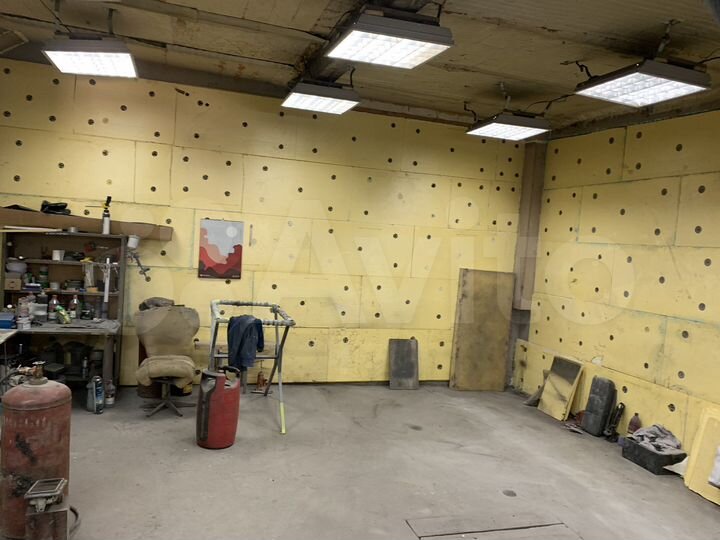 Гараж, > 30 м²