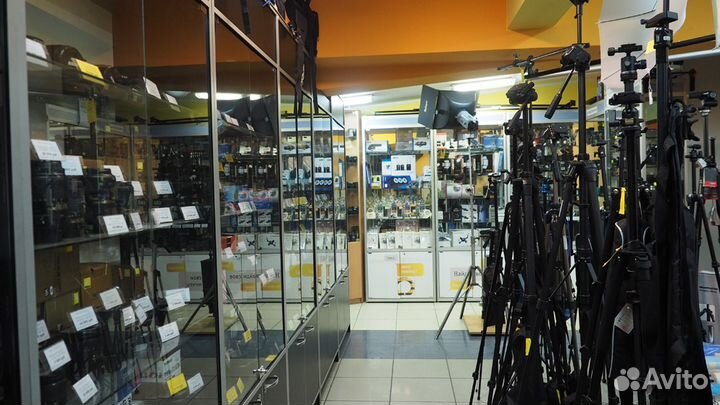 Зарядное устройство Fuji NP-140 для аккумулятора