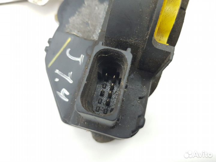 Замок двери задний левый (Opel Astra)