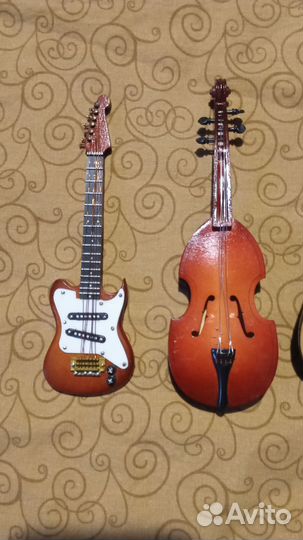 Миниатюрные музыкальные инструменты коллекция