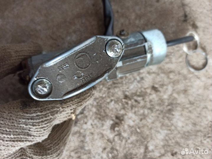 Замок зажигания Subaru Legacy B10 EJ22 2200CC 1994