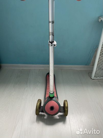 Трехколесный самокат globber
