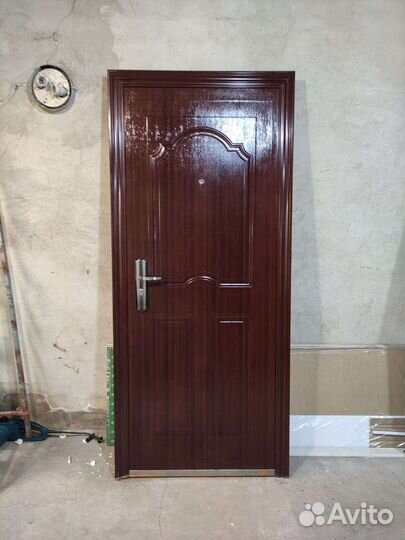 Дверь входная металлическая 3шт
