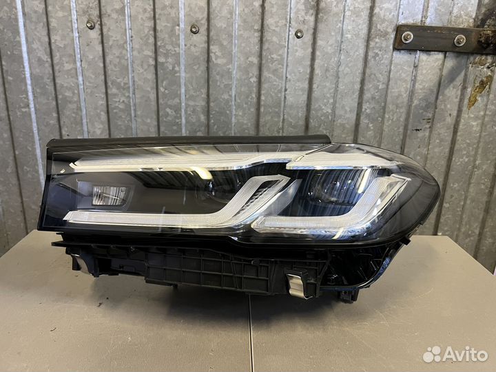 Фара BMW G30 LED рестайлинг левая