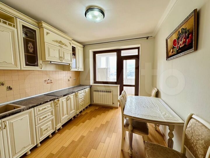 3-к. квартира, 104,3 м², 11/12 эт.